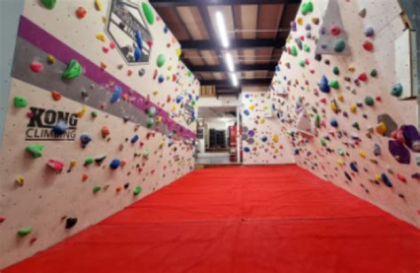 indoor rock climbing warrington.